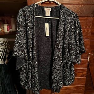 Ariat Black and White Women's Top